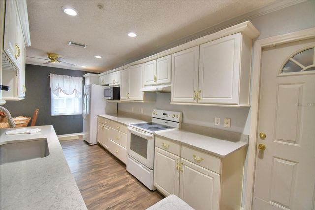 3142 VALLEY HIGH DRIVE, Lakeland, FL 33812