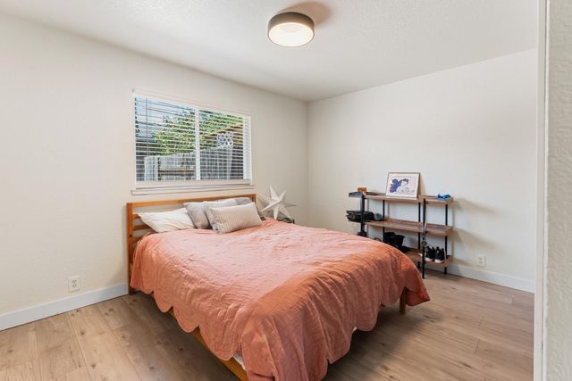 6737 Van Maren Ln, Citrus Heights, CA 95621