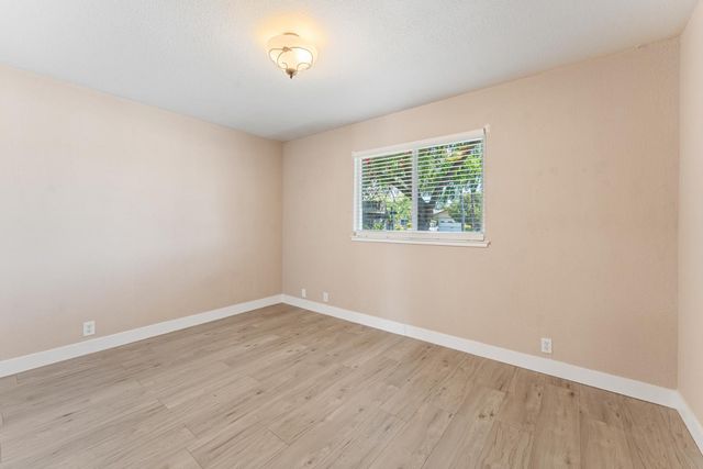6737 Van Maren Ln, Citrus Heights, CA 95621