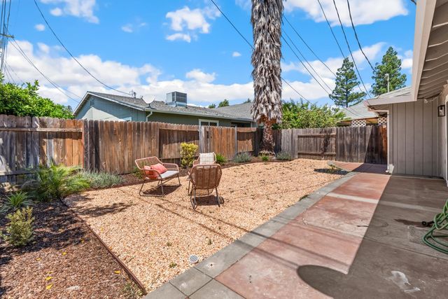 6737 Van Maren Ln, Citrus Heights, CA 95621