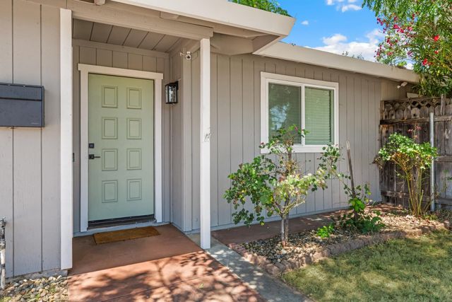 6737 Van Maren Ln, Citrus Heights, CA 95621