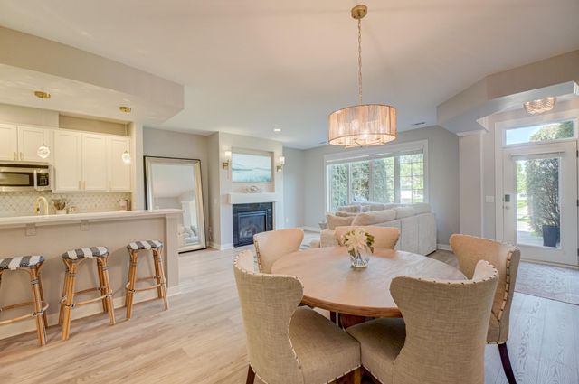 395 Valley Commons, Hudson, WI 54016