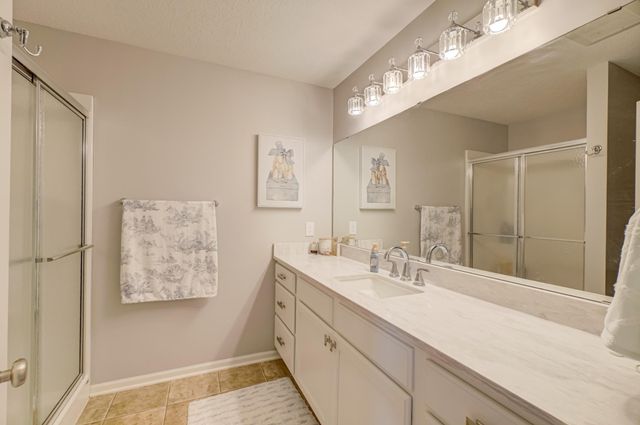 395 Valley Commons, Hudson, WI 54016