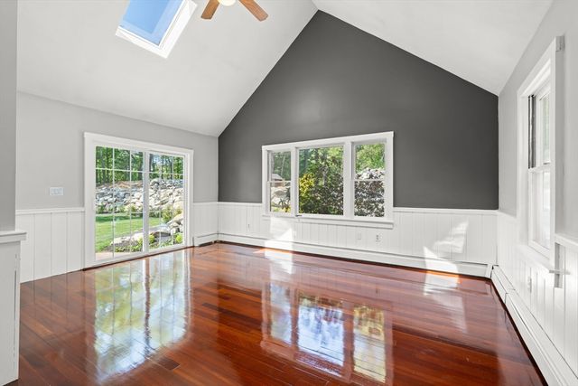 27 Cross Street, Medfield, MA 02052