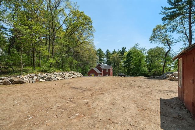 27 Cross Street, Medfield, MA 02052