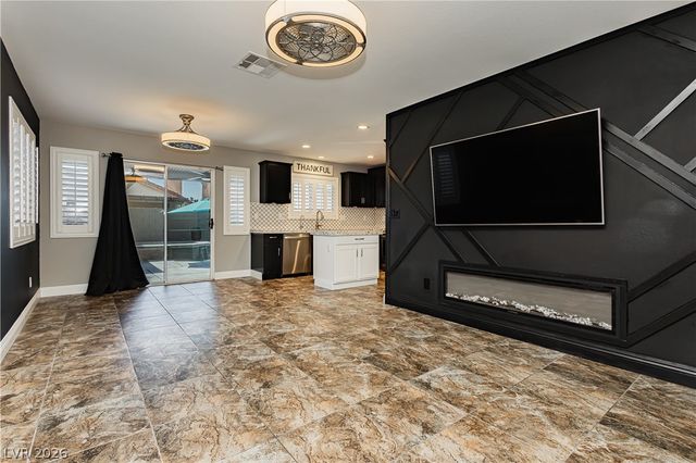 9039 Sandy Slate Way, Las Vegas, NV 89123