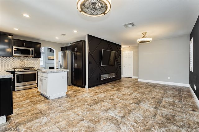 9039 Sandy Slate Way, Las Vegas, NV 89123