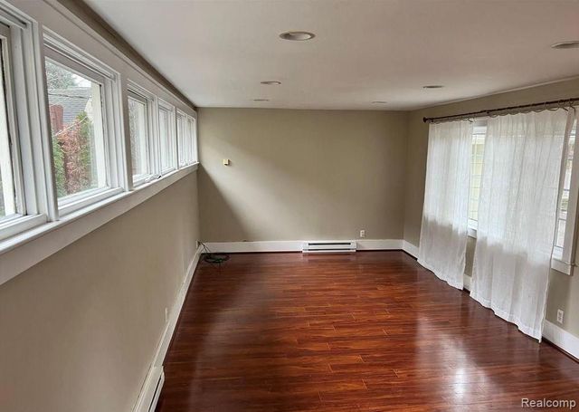 1072 Ridgedale Avenue, Birmingham, MI 48009