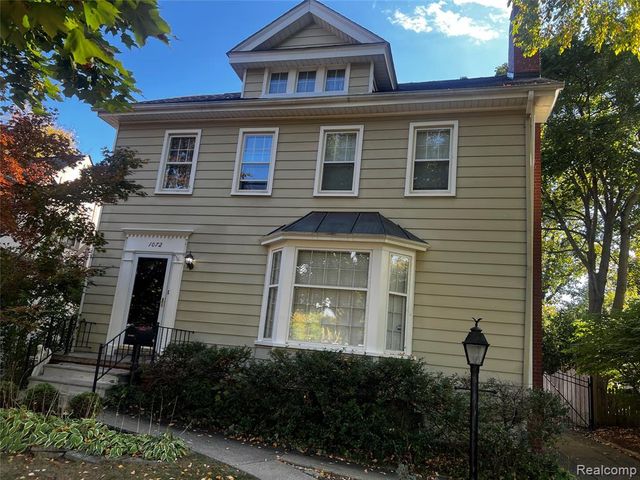 1072 Ridgedale Avenue, Birmingham, MI 48009