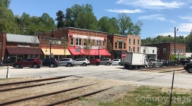 00 Charleston Harbor Drive 11, Saluda, NC 28773