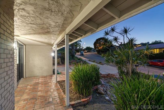 5512 Horse Ridge Way, Bonita, CA 91902