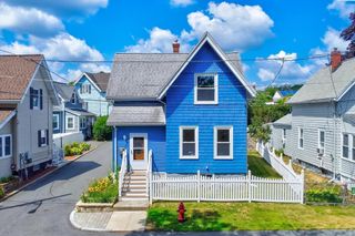 23 Poplar St, Malden, MA 02148