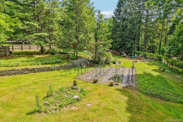 456 Saddle River Road, Airmont, NY 10952