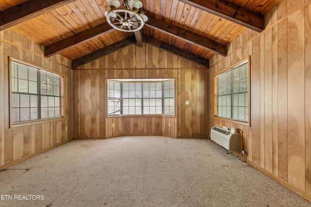 4539 Houge Way, Cosby, TN 37722