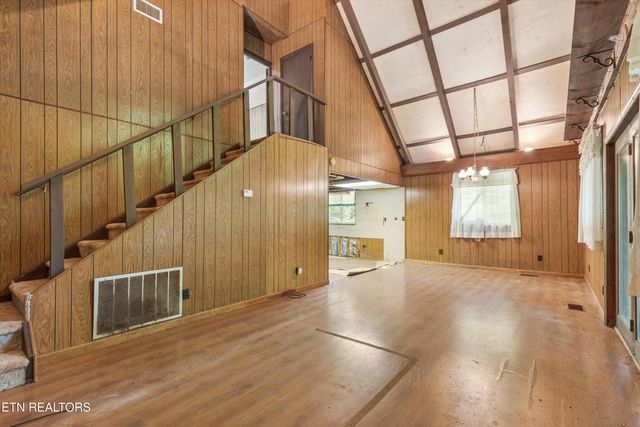 4539 Houge Way, Cosby, TN 37722