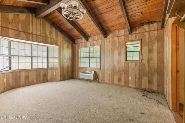4539 Houge Way, Cosby, TN 37722