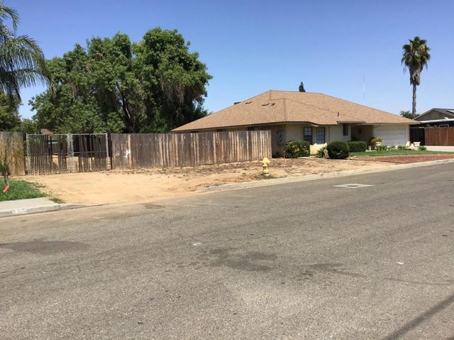 413 Fig Street, Madera, CA 93638