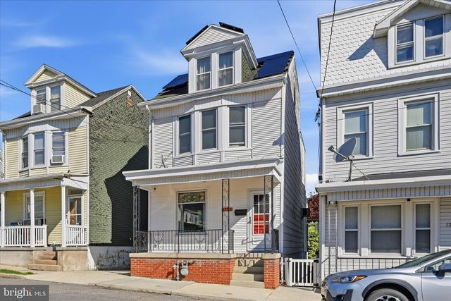 1758 W END AVE, Pottsville, PA 17901