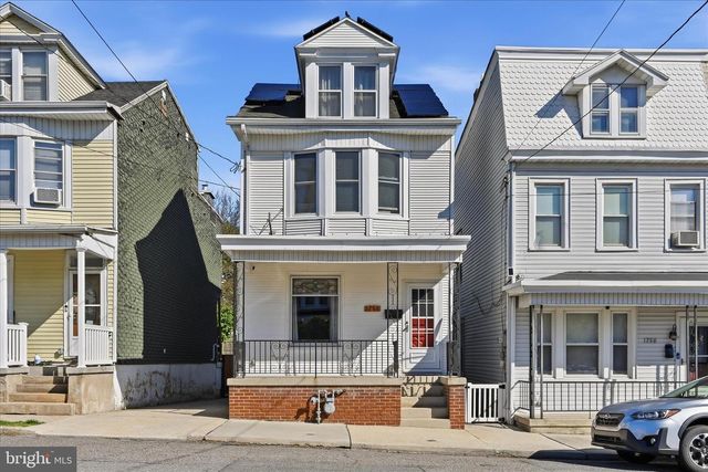 1758 W END AVE, Pottsville, PA 17901