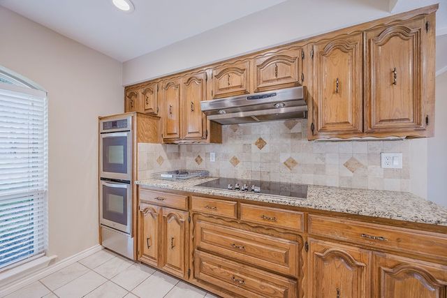 1302 N Trail Drive, Carrollton, TX 75006