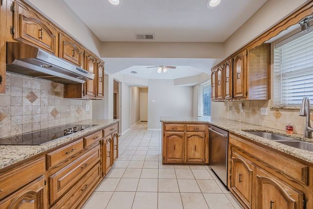 1302 N Trail Drive, Carrollton, TX 75006