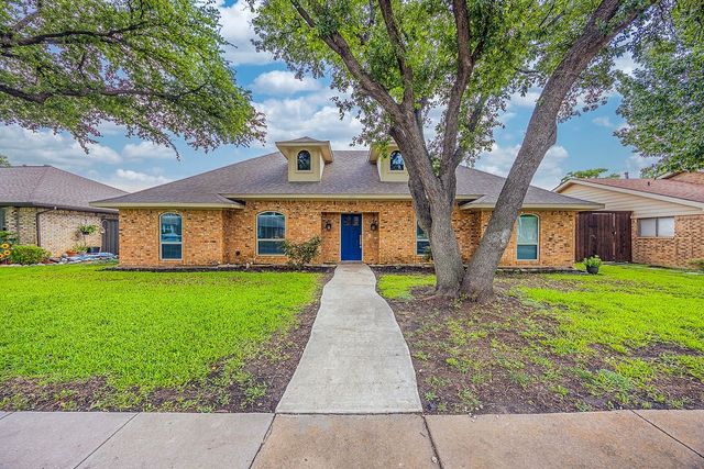 1302 N Trail Drive, Carrollton, TX 75006