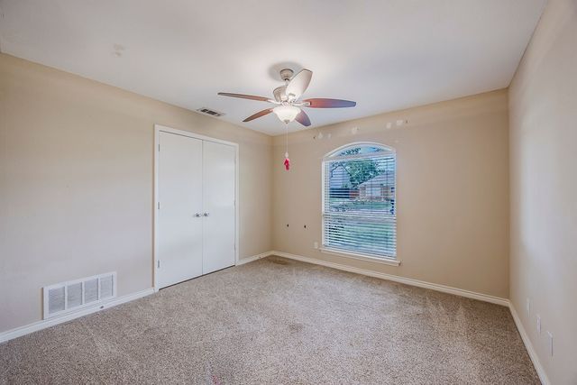 1302 N Trail Drive, Carrollton, TX 75006