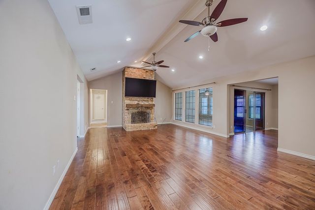 1302 N Trail Drive, Carrollton, TX 75006