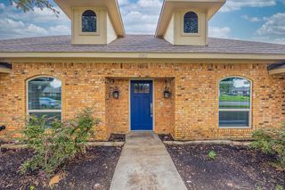 1302 N Trail Drive, Carrollton, TX 75006