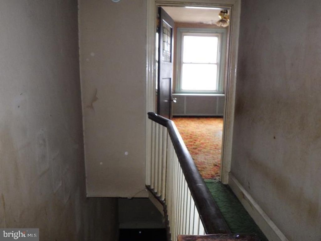 1508 W CHEW ST, Philadelphia, PA 19141