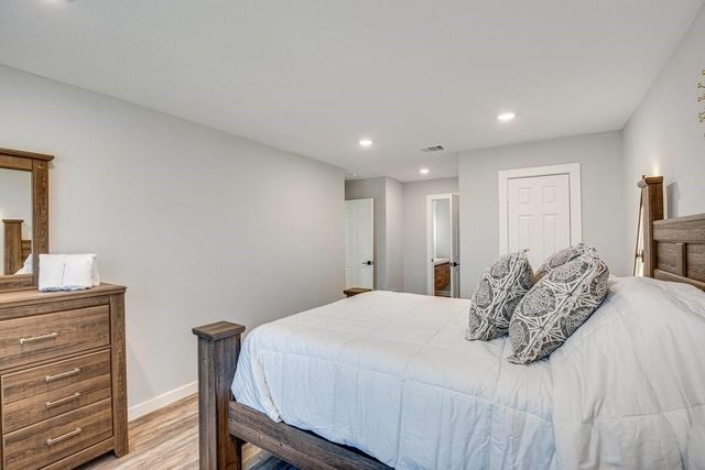 5248 Sam Houston Drive, Log Cabin, TX 75148