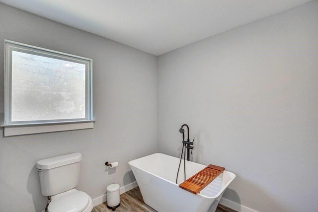 5248 Sam Houston Drive, Log Cabin, TX 75148