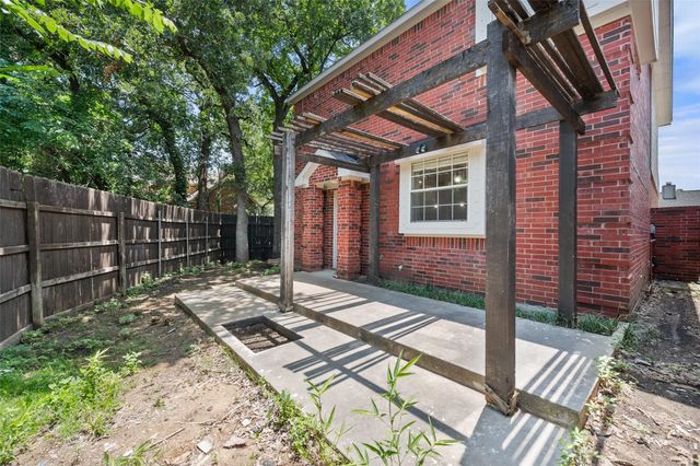 5248 Sam Houston Drive, Log Cabin, TX 75148