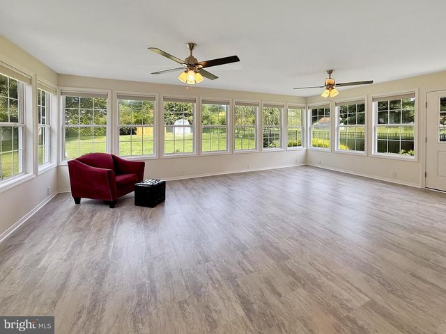71 COACHMAN DR, Bordentown, NJ 08505
