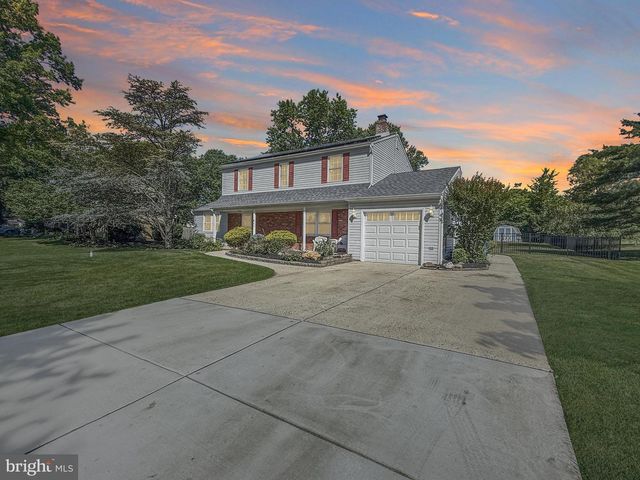 71 COACHMAN DR, Bordentown, NJ 08505
