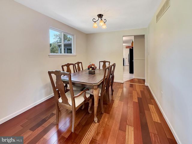 71 COACHMAN DR, Bordentown, NJ 08505
