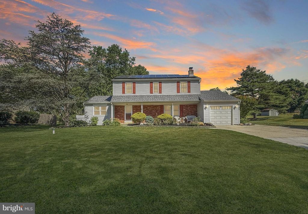 71 COACHMAN DR, Bordentown, NJ 08505