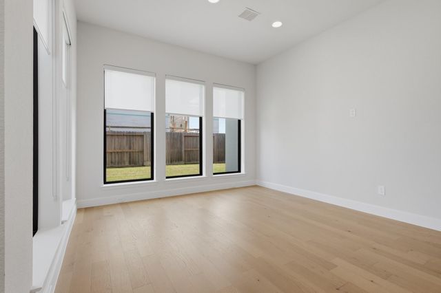 10007 Regal Mist Drive, Missouri City, TX 77459