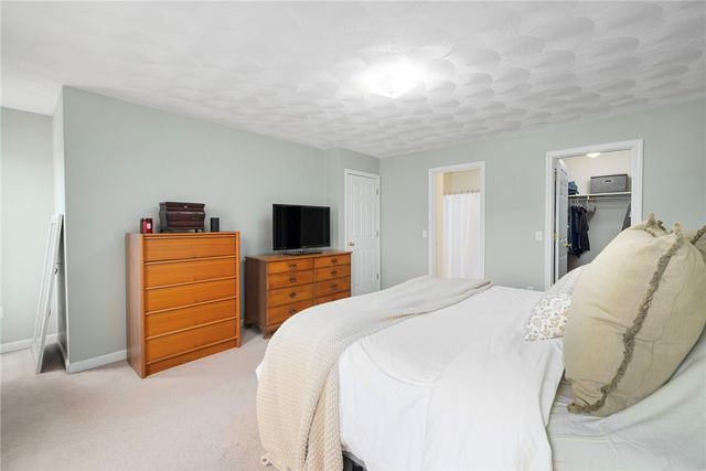 75 Macbeth Street, Cranston, RI 02920