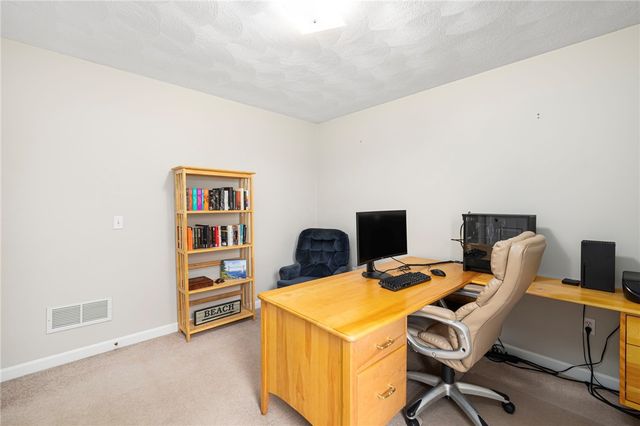 75 Macbeth Street, Cranston, RI 02920