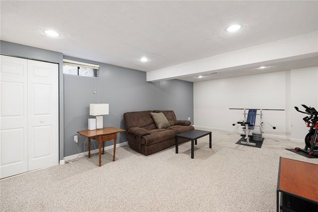 75 Macbeth Street, Cranston, RI 02920