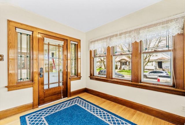 3306 S 15th PLACE, Milwaukee, WI 53215