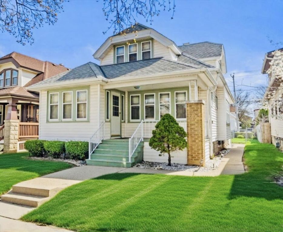 3306 S 15th PLACE, Milwaukee, WI 53215