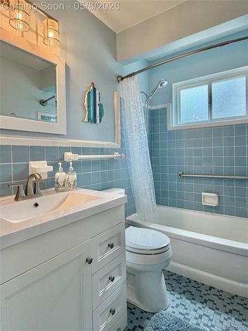 1274 Fontaine Avenue, Madison Heights, MI 48071