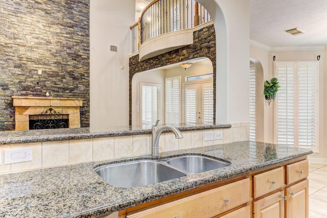 7938 Wooded Way Drive, Spring, TX 77389