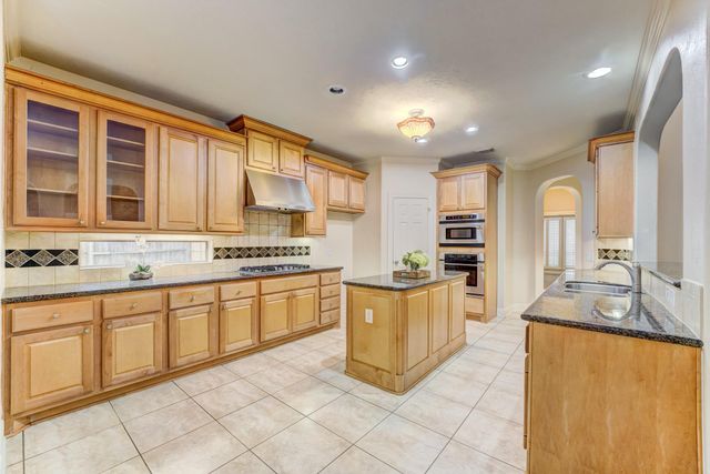 7938 Wooded Way Drive, Spring, TX 77389