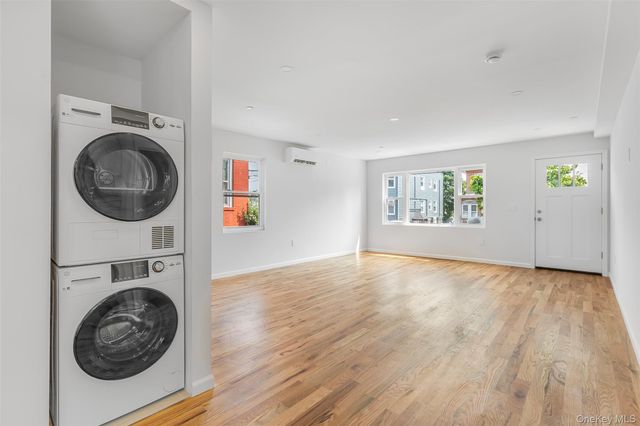 3439 Grace Avenue, Bronx, NY 10469