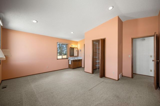 4796 W Gibson Dahl Rd, Clayton, WA 99110