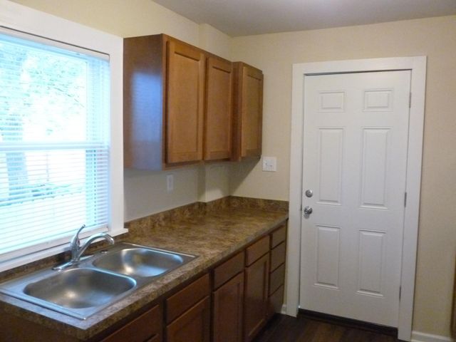 927 Camden Avenue, Columbus, OH 43201