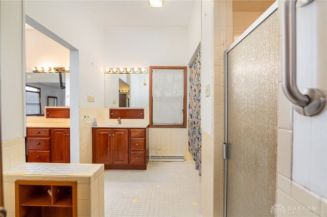 519 Valewood Lane, Dayton, OH 45405